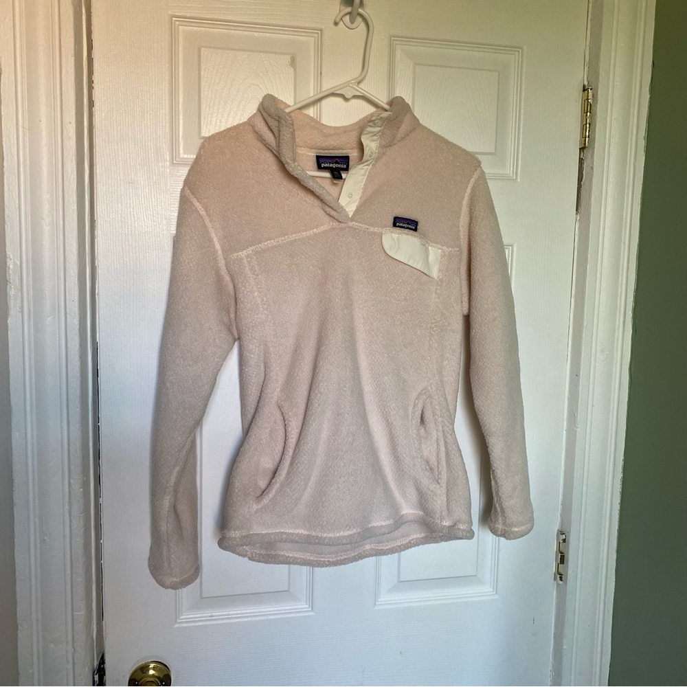 Light Pink Fuzzy Patagonia Re-Tool Snap-T Fleece